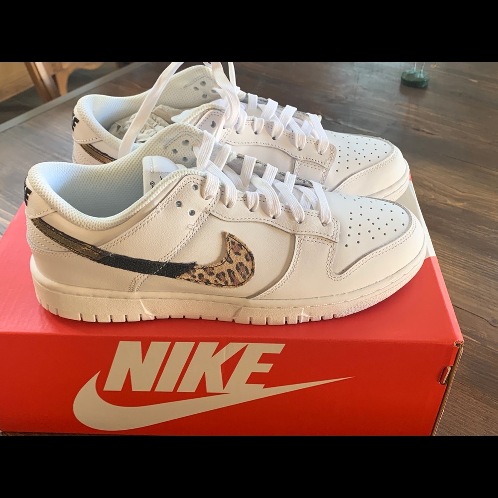 Women's Nike Dunk Low NWT and box
